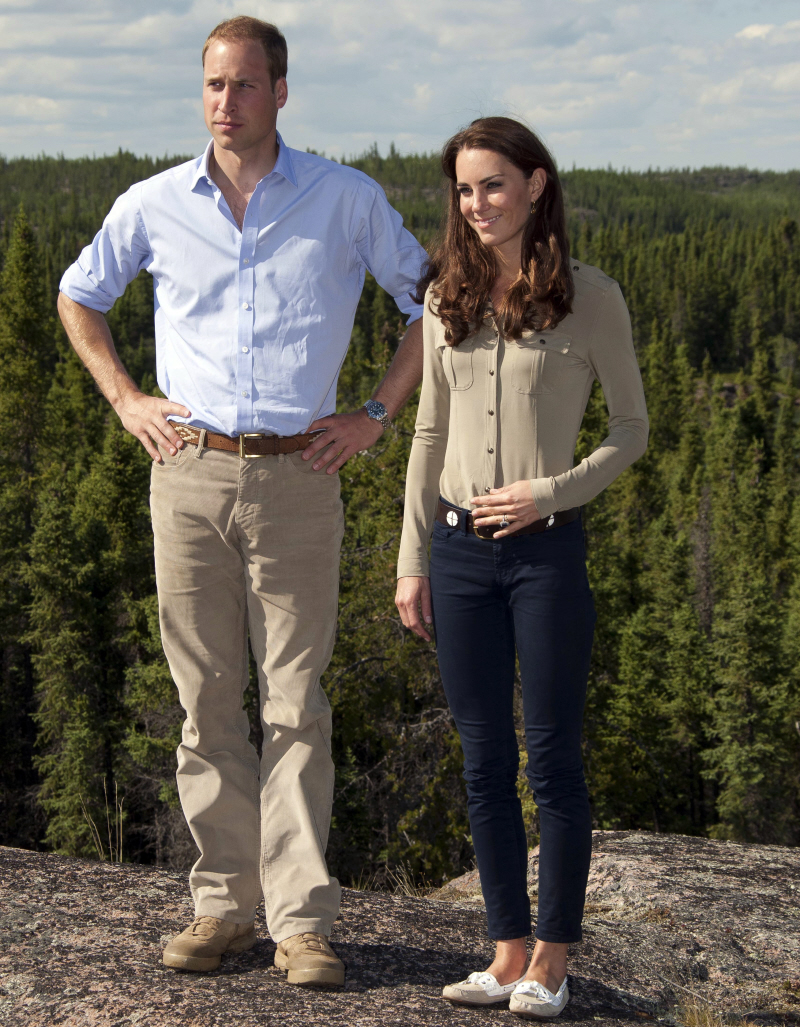 Герцогиня Кейт ест твердую пищу, носит узкие джинсы для похода: мило?