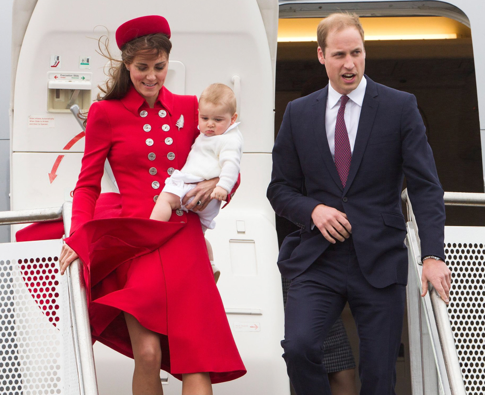 Герцогиня Кейт и принц Уильям не приведут Джорджа и Шарлотту в турне в следующем году