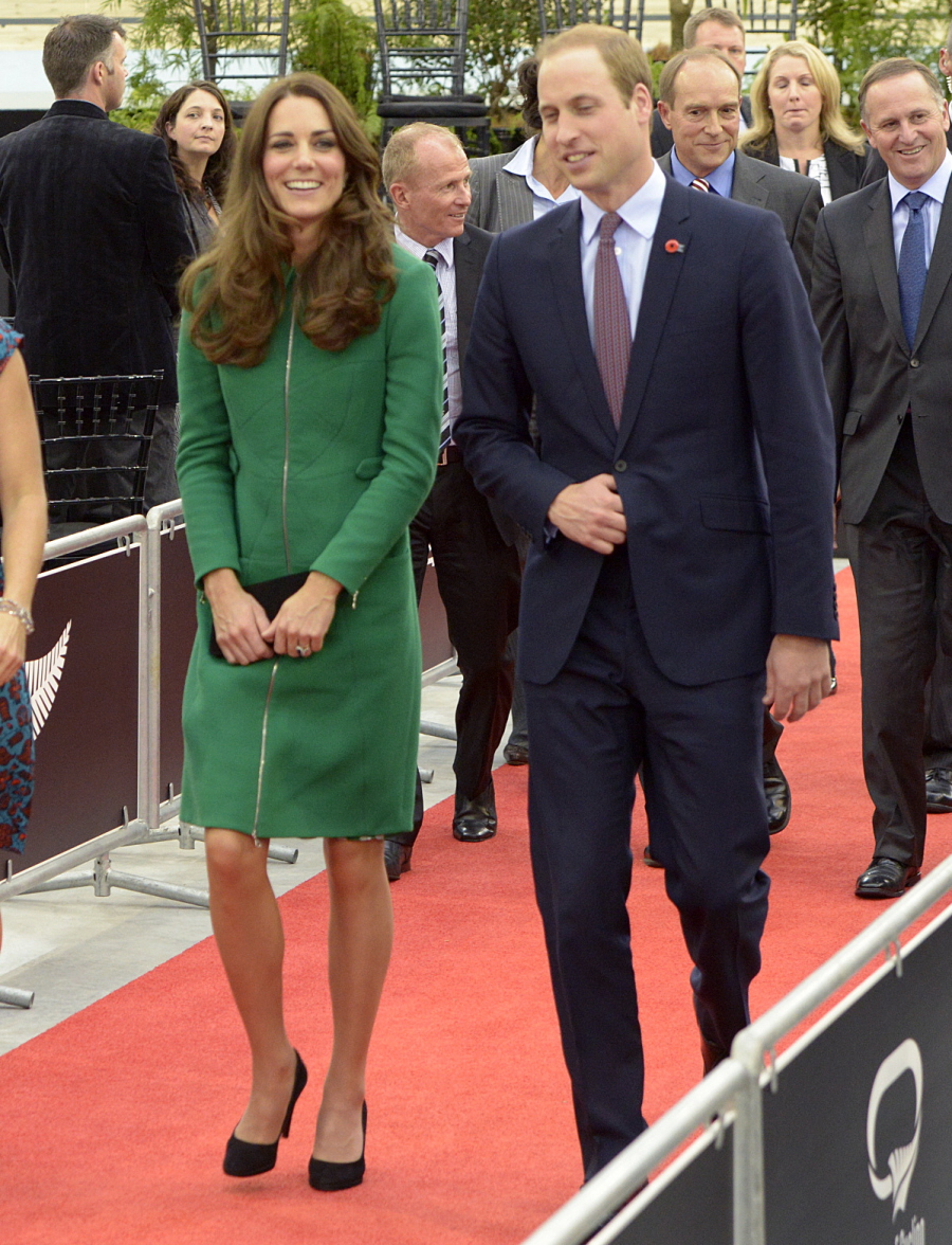 Герцогиня Кейт в зеленом пальто Erdem в Новой Зеландии: шикарно или нелестно?