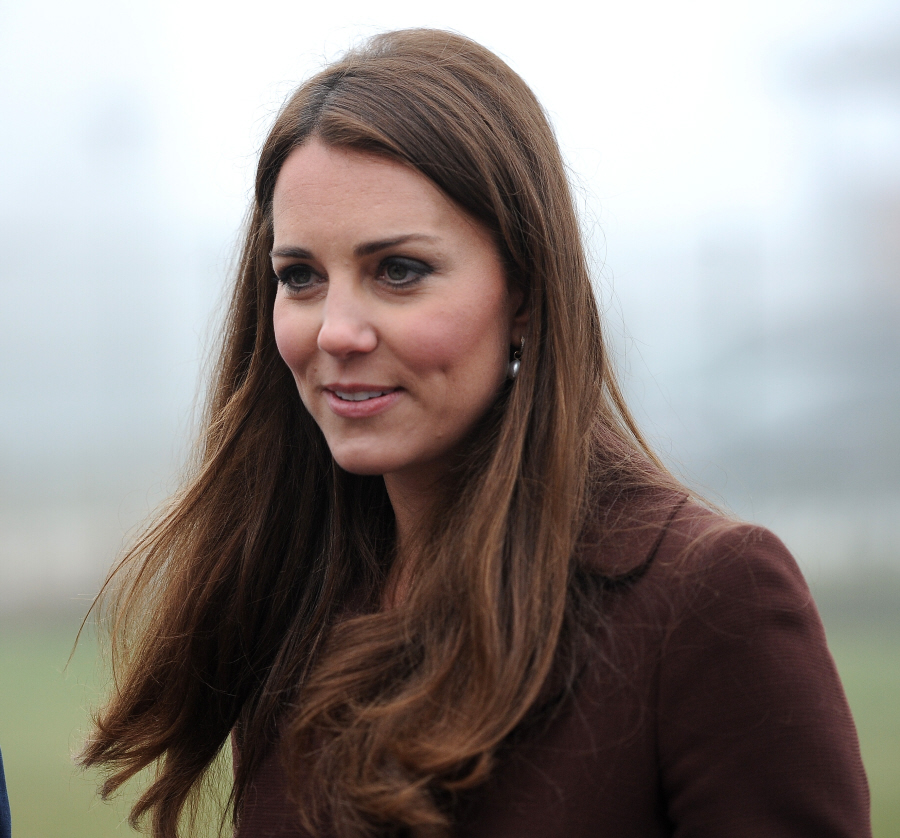 Критик герцогини Кейт Хилари Мантел утверждает, что она вообще не хлопала и не затеняла Кейт