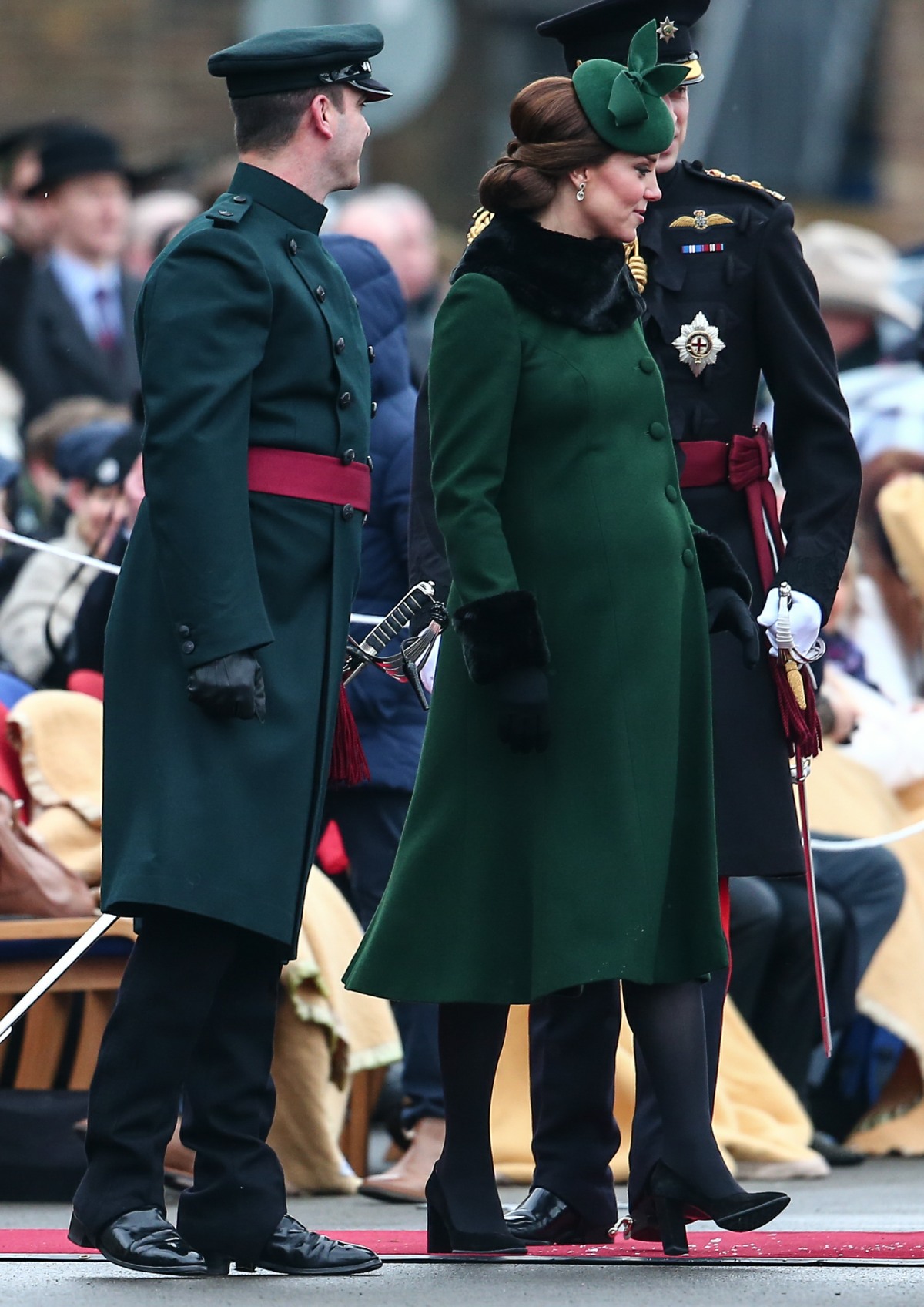 Герцогиня Кейт в зеленом Кэтрин Уокер в День Святого Патрика: милая или матронная?