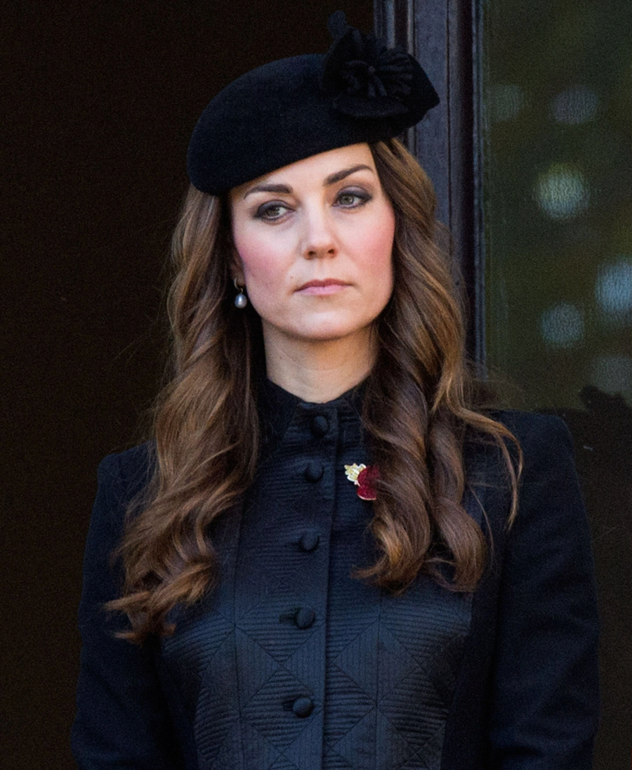 Герцогиня Кейт сбросила 80 000 долларов на одно платье Ральфа и Руссо для австралийского тура
