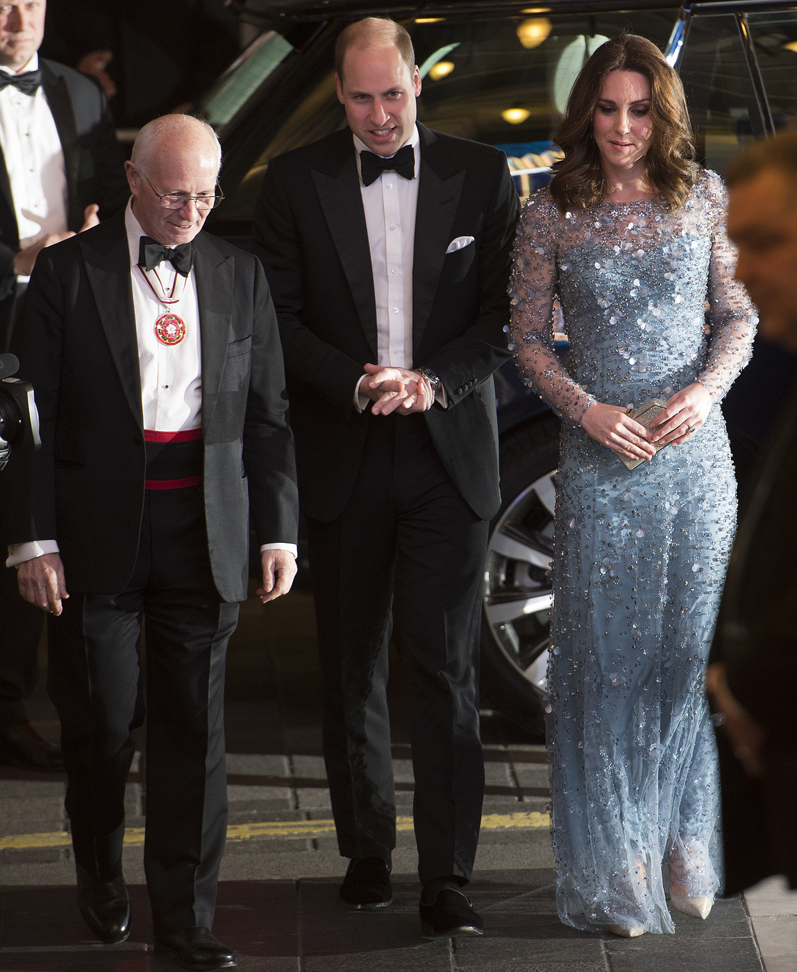 Герцогиня Кейт в блестящей Дженни Пэкхэм в Лондоне: щекотка или красотка?