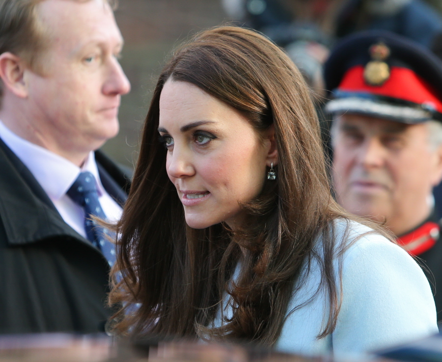 Герцогиня Кейт имеет женских телохранителей, чтобы избежать компрометации, как Диана