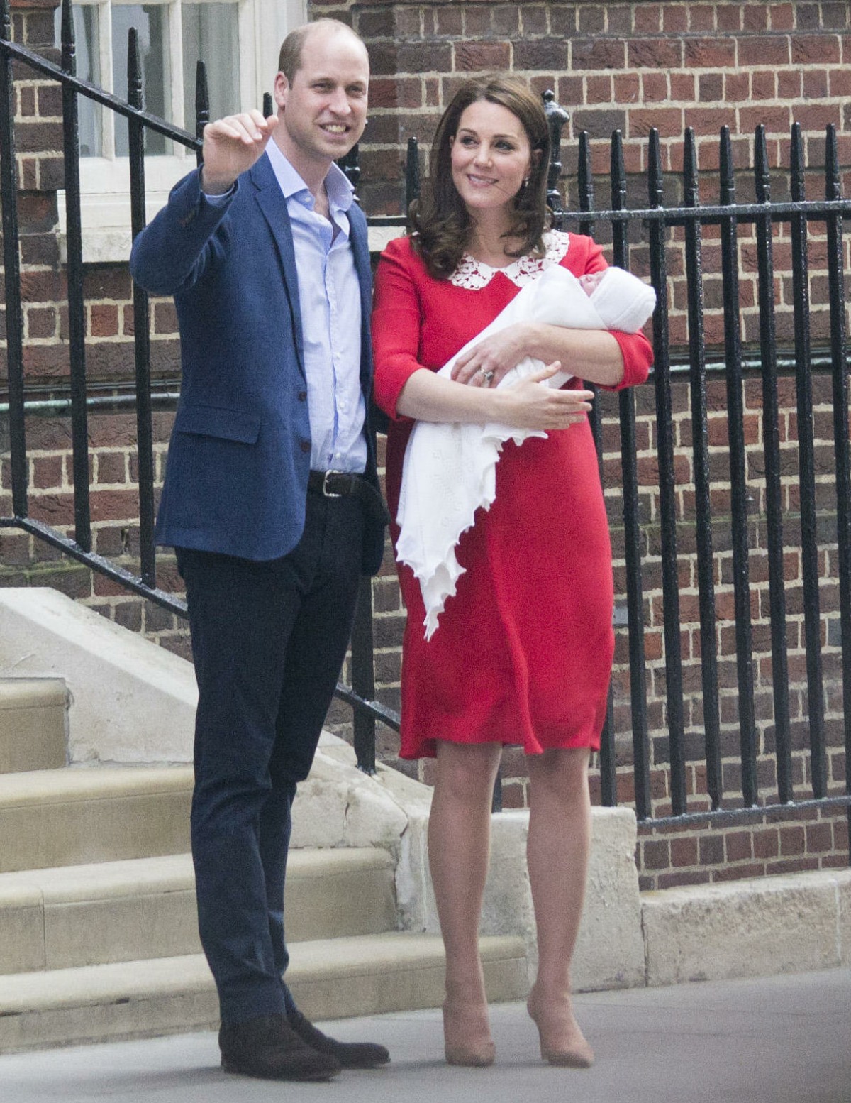 Герцогиня Кейт и Уильям, вероятно, не объявят имя ребенка до среды?